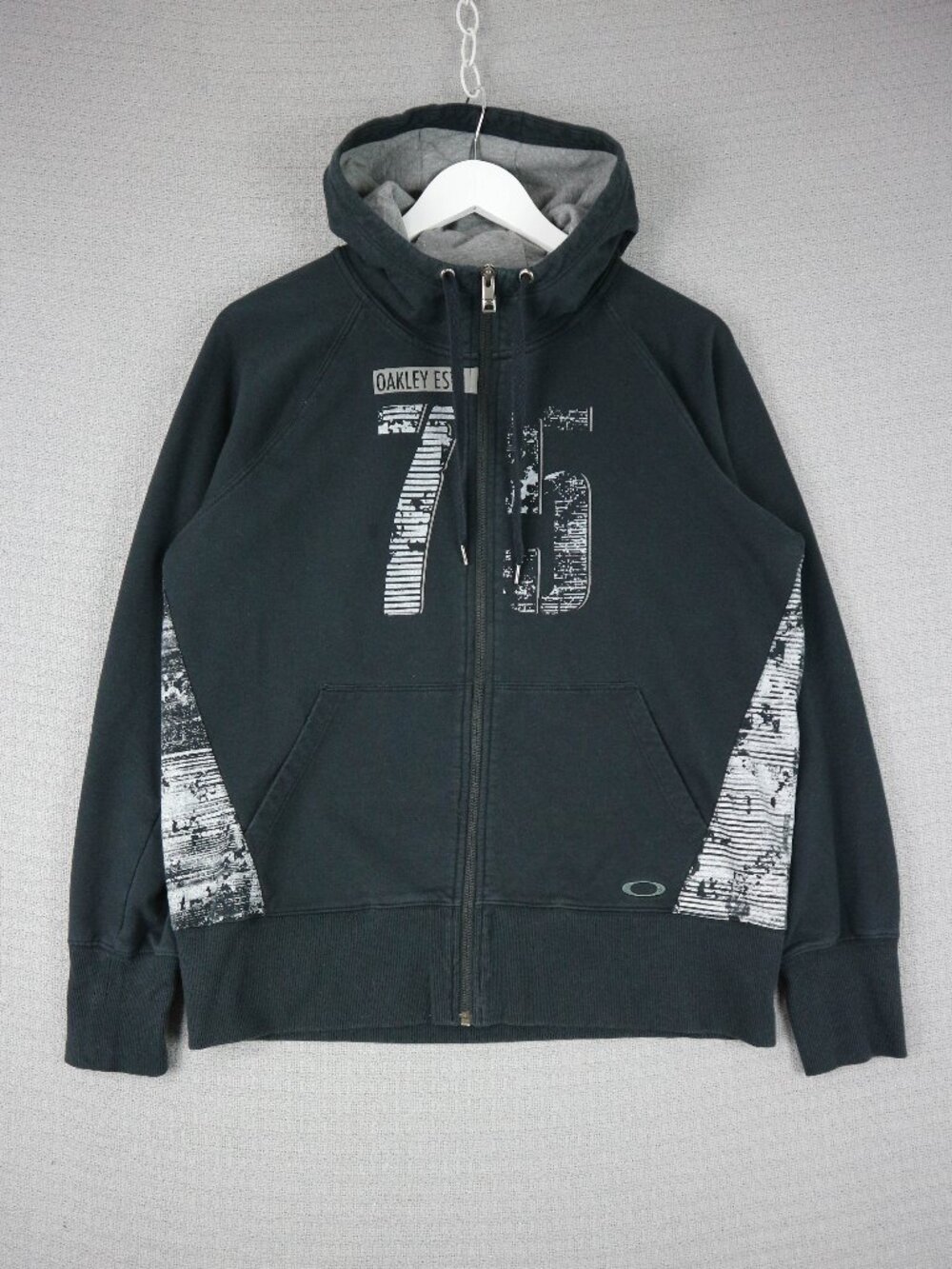 Oakley Hoodie Womens XL Black Full Zip 75 Graphic Logo Sweatshirt Adult Gorpcore